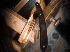 Golden Reuzel Razor Axe