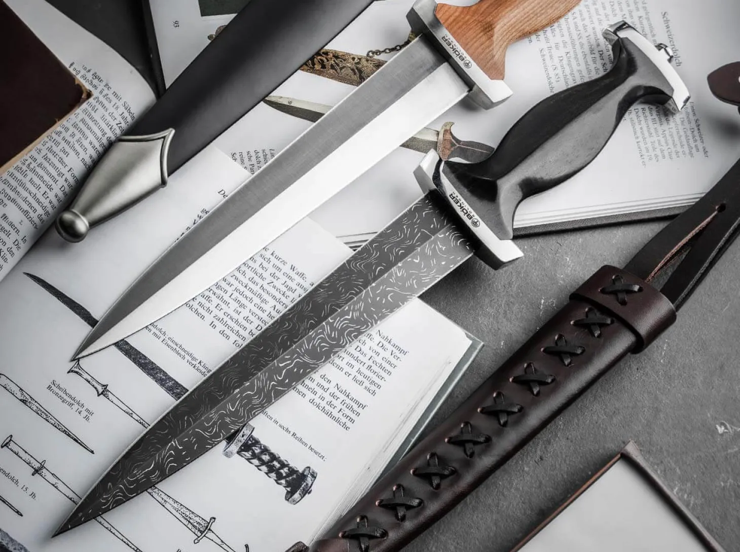 Schweizer Dolch Mosaikdamast