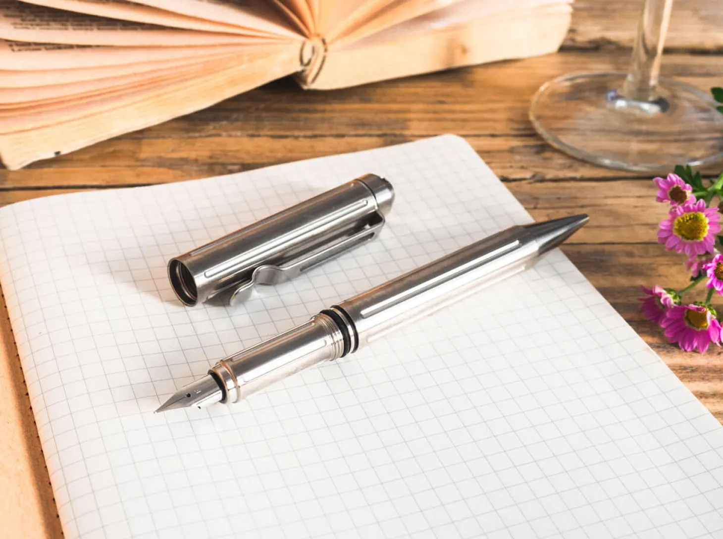 Tactical Fountain Pen